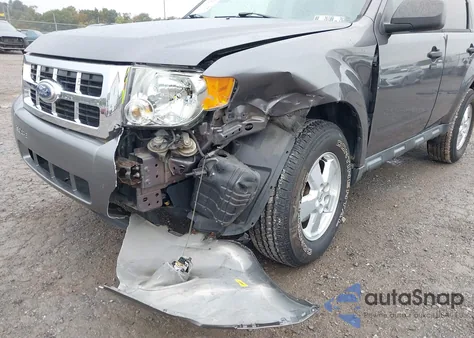 2010 Ford Escape Xlt из США, поврежденный, VIN 1FMCU0D73AKA72210